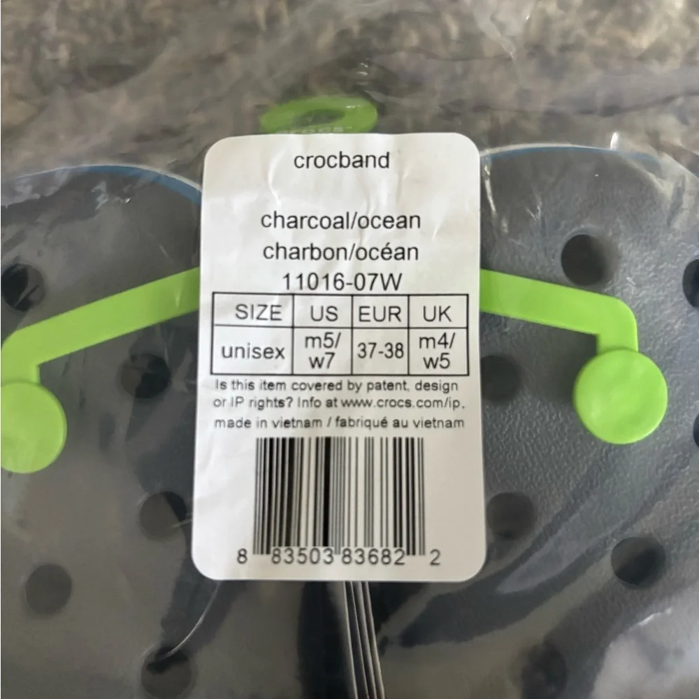 New Crocs Size M5/W7 Grey & Blue - Picture 4 of 5